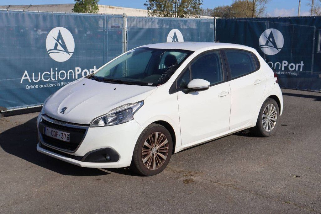 Pkw Peugeot 208 Benzin 82 PS 2019 (Marge)
