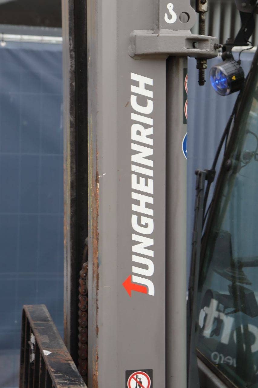 Gabelstapler Jungheinrich EFG 320 Elektro 2000kg 4,4m 2019