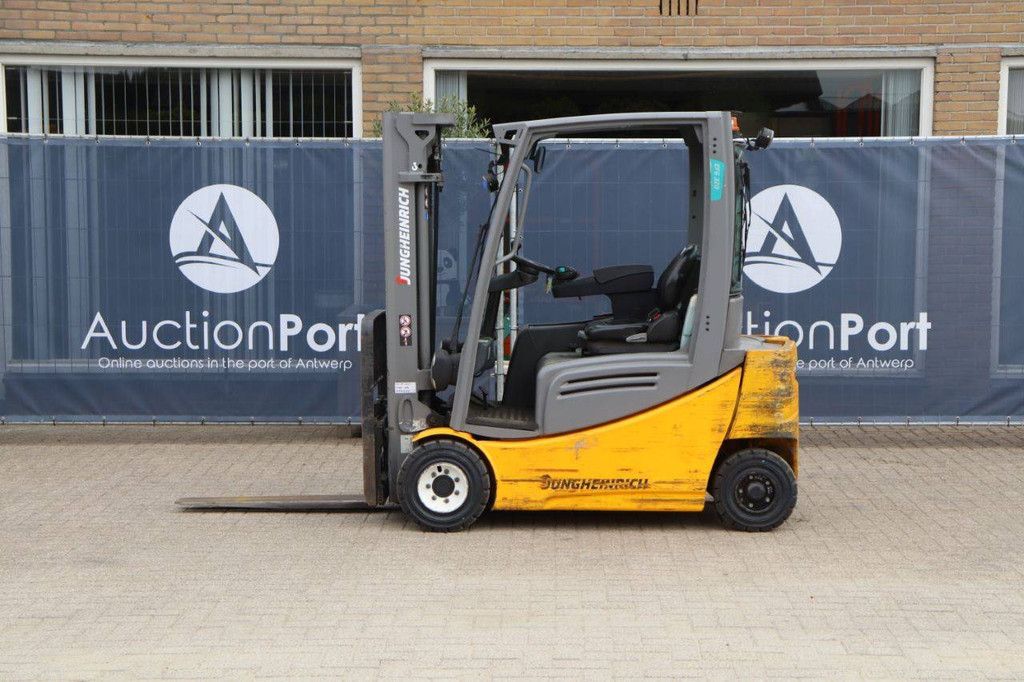 Gabelstapler Jungheinrich EFG 320 Elektro 2000kg 4,4m 2019