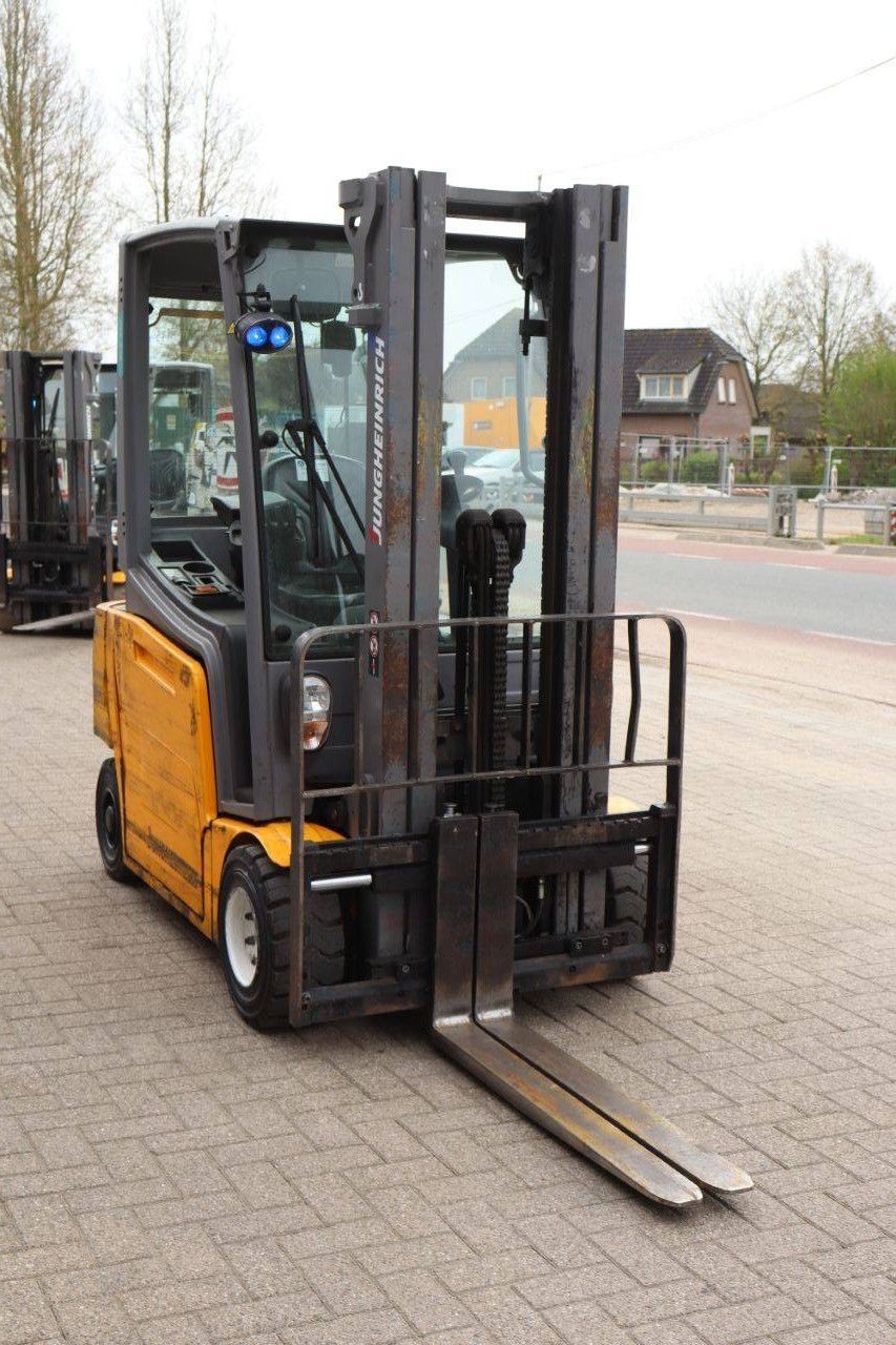 Gabelstapler Jungheinrich EFG 320 Elektro 2000kg 4,4m 2019