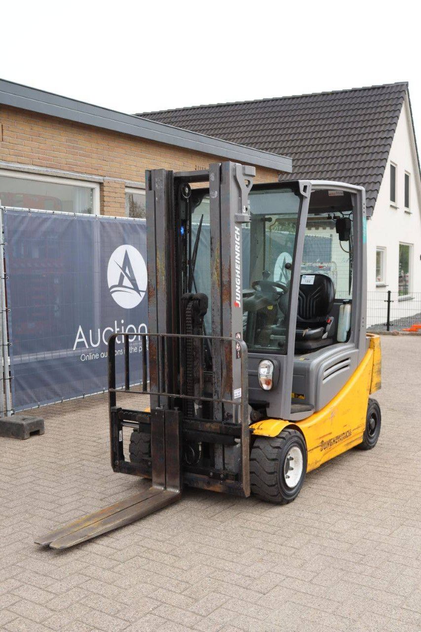 Gabelstapler Jungheinrich EFG 320 Elektro 2000kg 4,4m 2019