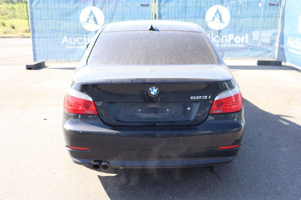 Personenauto BMW 523i Benzine 190pk 2007 (Marge)