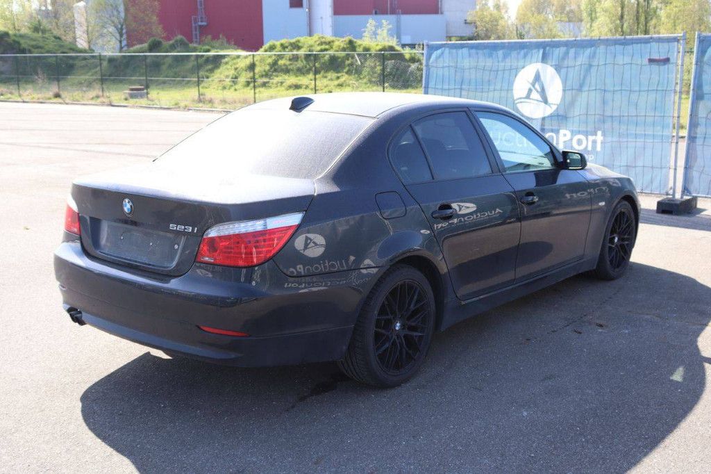 Personenauto BMW 523i Benzine 190pk 2007 (Marge)