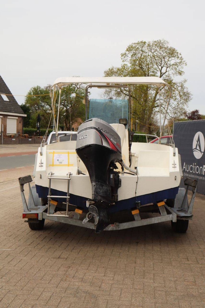 Console Boot Benzine Mariner 40pk 5.60m met Trailer (Marge)