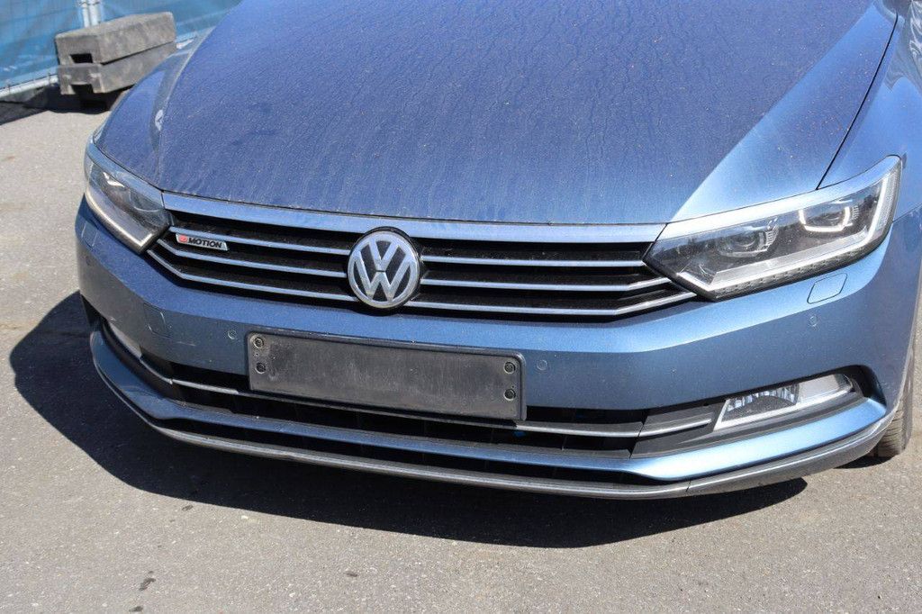 Passenger car Volkswagen Passat Diesel 150hp 2016 (Margin)