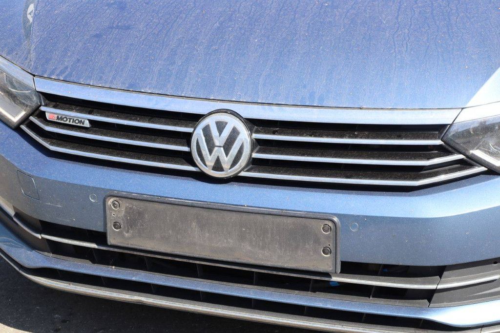 Passenger car Volkswagen Passat Diesel 150hp 2016 (Margin)