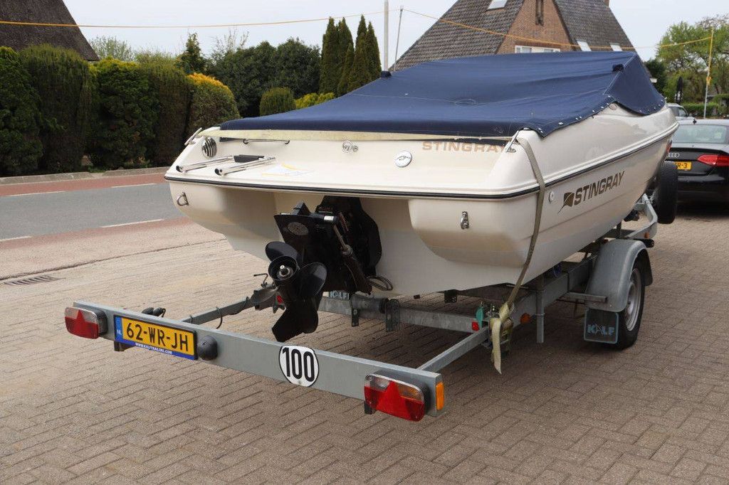 Schnellboot Stingray 180 GT Benzin 2000 mit Trailer 1800kg 2017 (Margin)