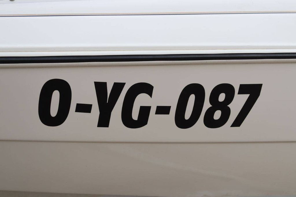 Schnellboot Stingray 180 GT Benzin 2000 mit Trailer 1800kg 2017 (Margin)