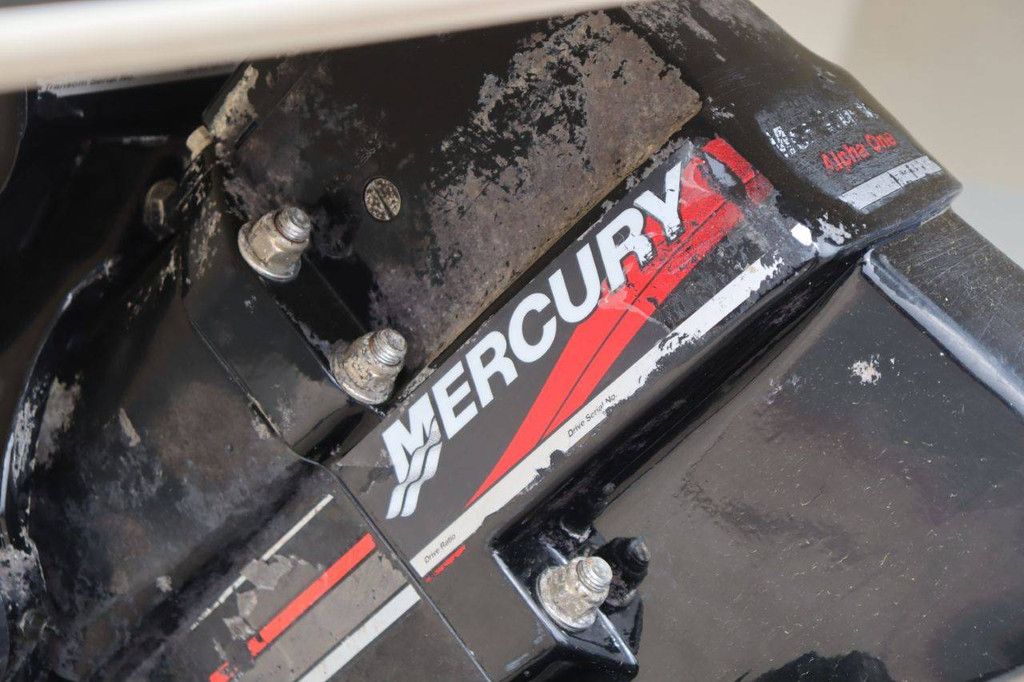 Schnellboot Stingray 180 GT Benzin 2000 mit Trailer 1800kg 2017 (Margin)