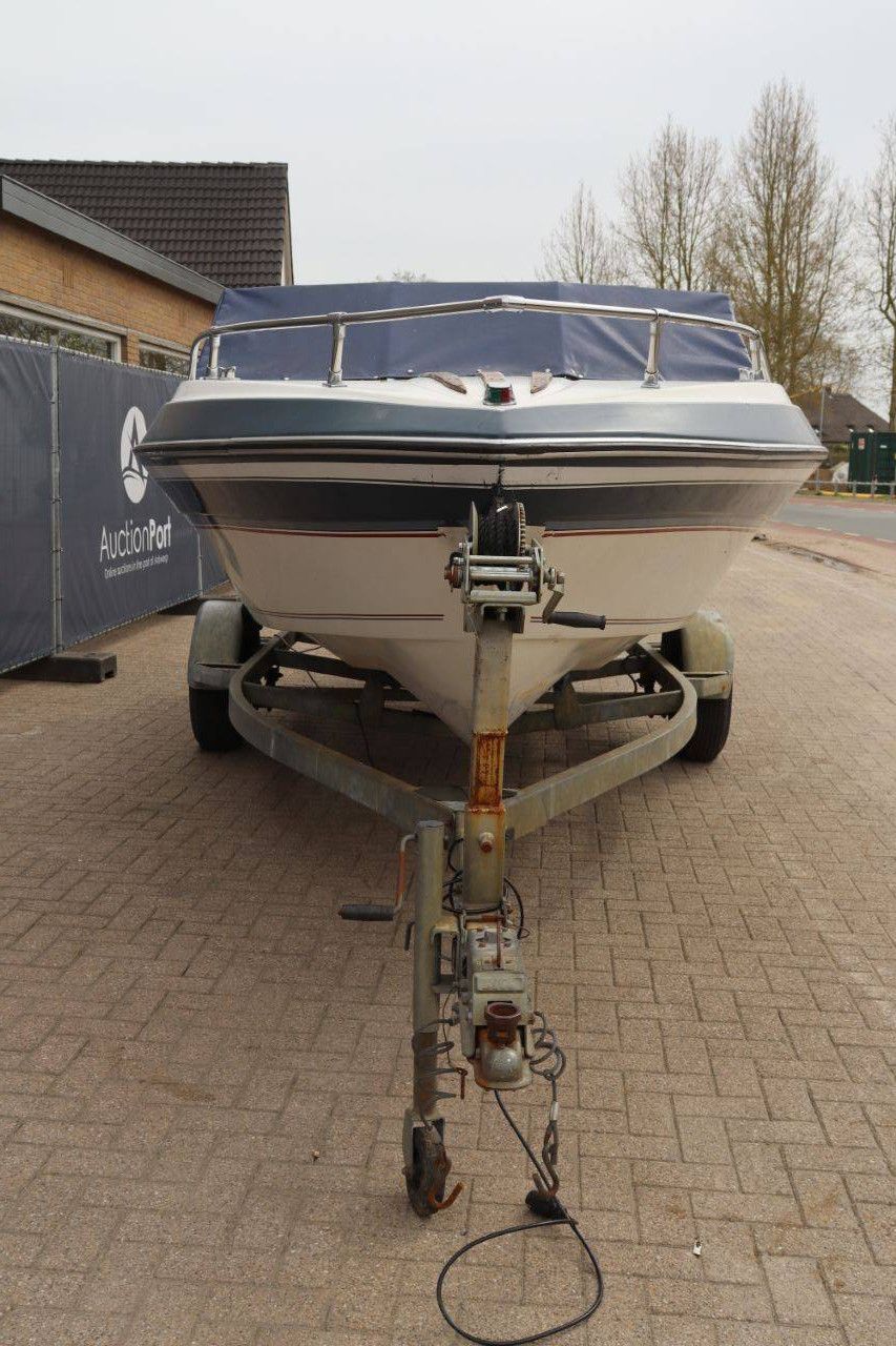 THOMPSON Cutlass 190 Petrol Speedboat 1988 with Trailer (Margin)