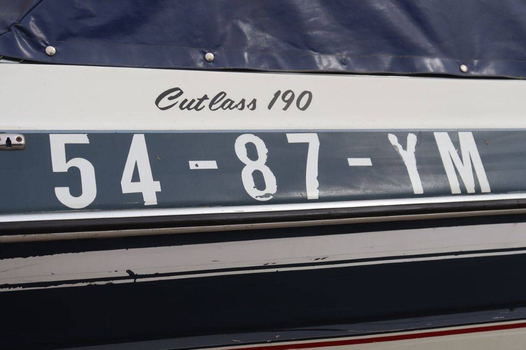 THOMPSON Cutlass 190 Petrol Speedboat 1988 with Trailer (Margin)