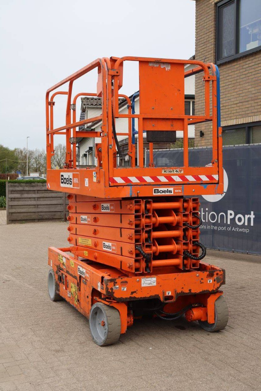 Genie GS-4047 Electric Scissor Lift 13.7m 2013