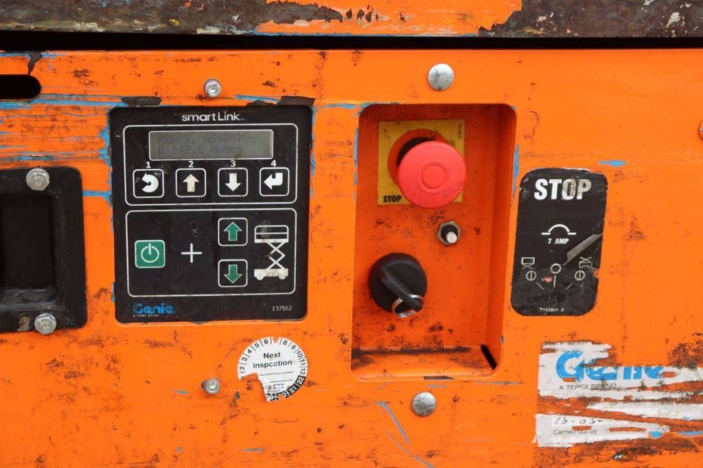 Genie GS-4047 Electric Scissor Lift 13.7m 2013