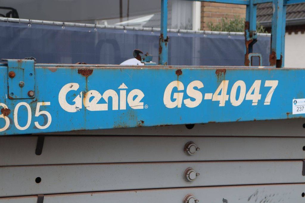 Genie GS-4047 Electric Scissor Lift 13.7m