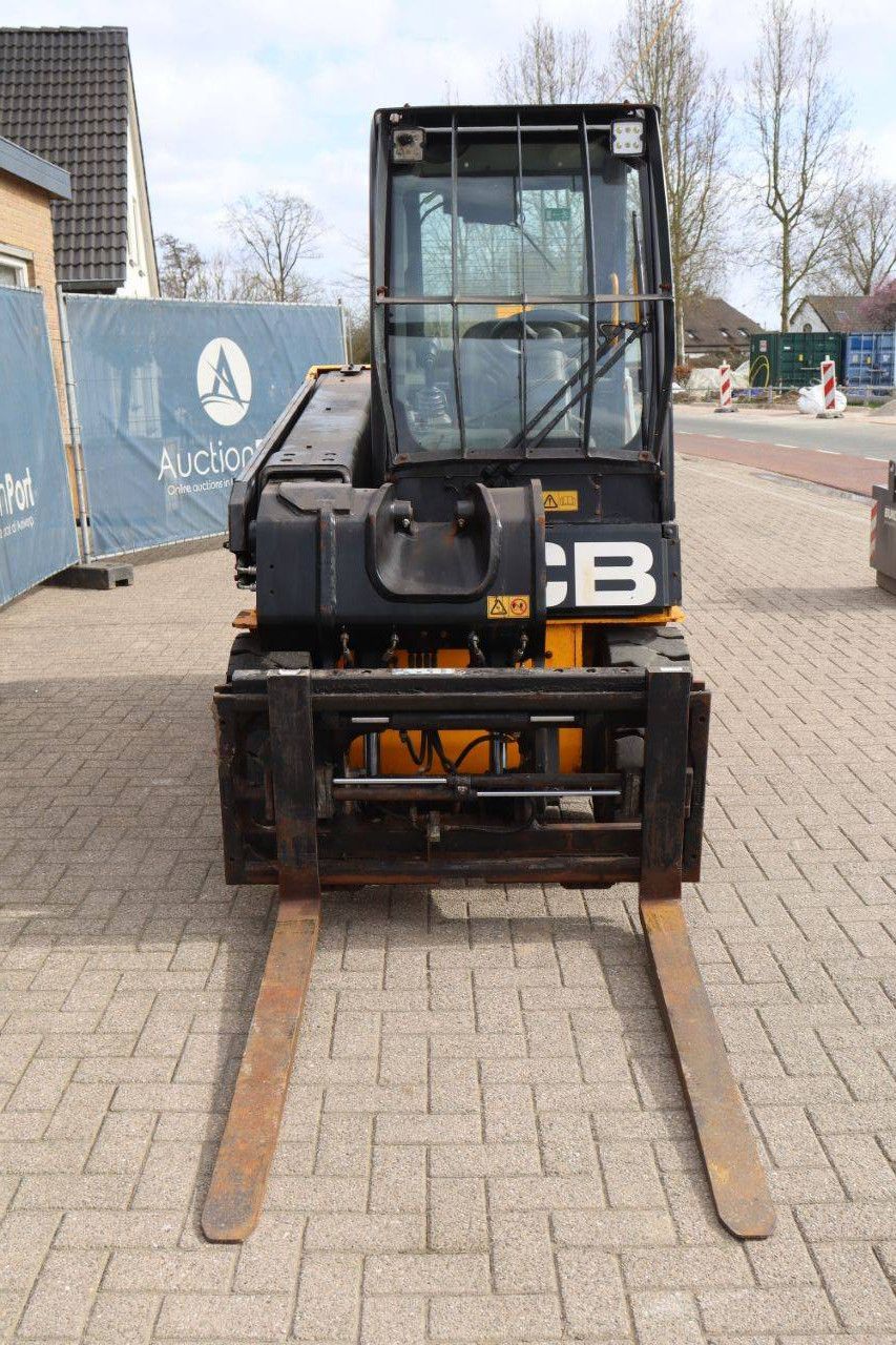 JCB 30-19E Elektrischer Teleskoplader 3000 kg 4 m 2021