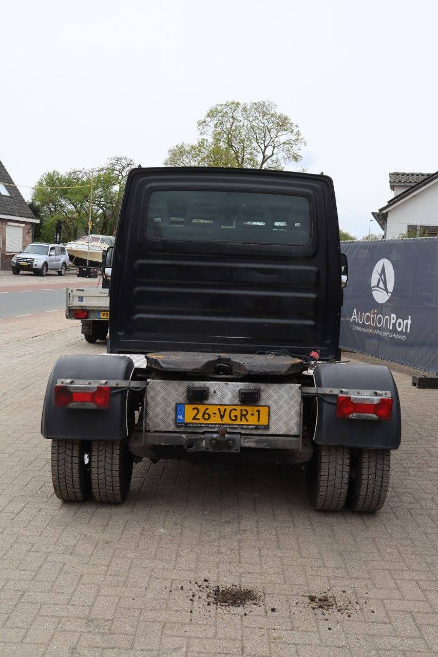 Fahrgestell mit Fahrerhaus Iveco 40C18 Diesel 177 PS 2007