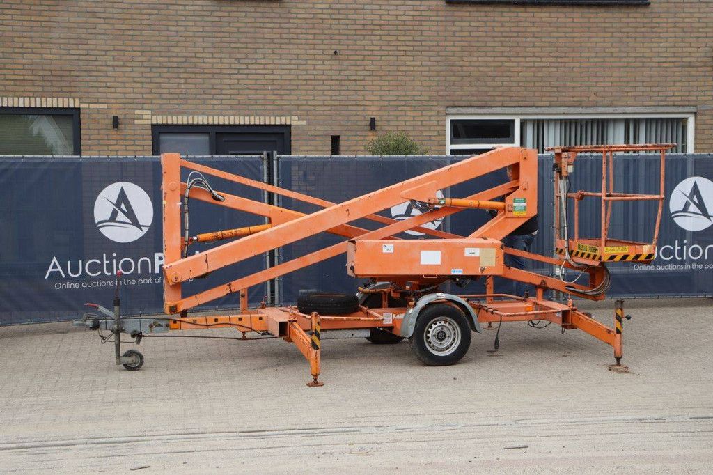 Anhängermontierte Hubarbeitsbühne