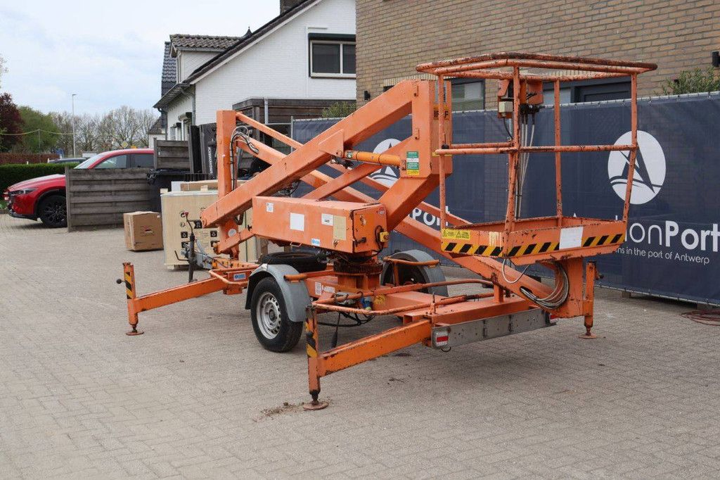 Anhängermontierte Hubarbeitsbühne