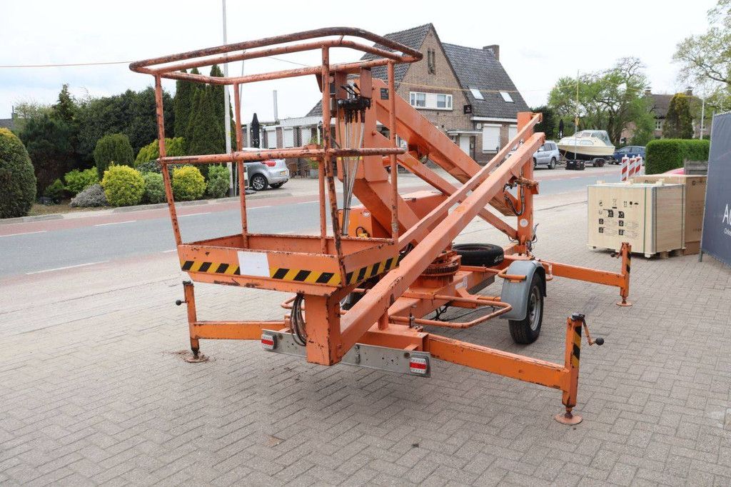 Anhängermontierte Hubarbeitsbühne