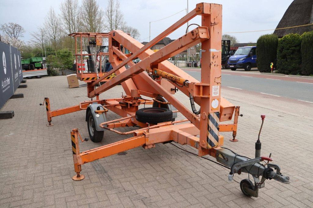 Anhängermontierte Hubarbeitsbühne