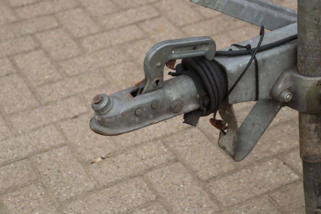 Anhängermontierte Hubarbeitsbühne