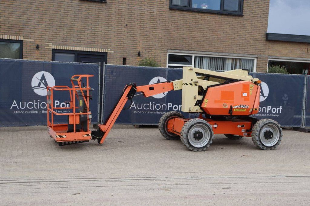 Knikarmhoogwerker JLG H340AJ Diesel 12.3m 2017