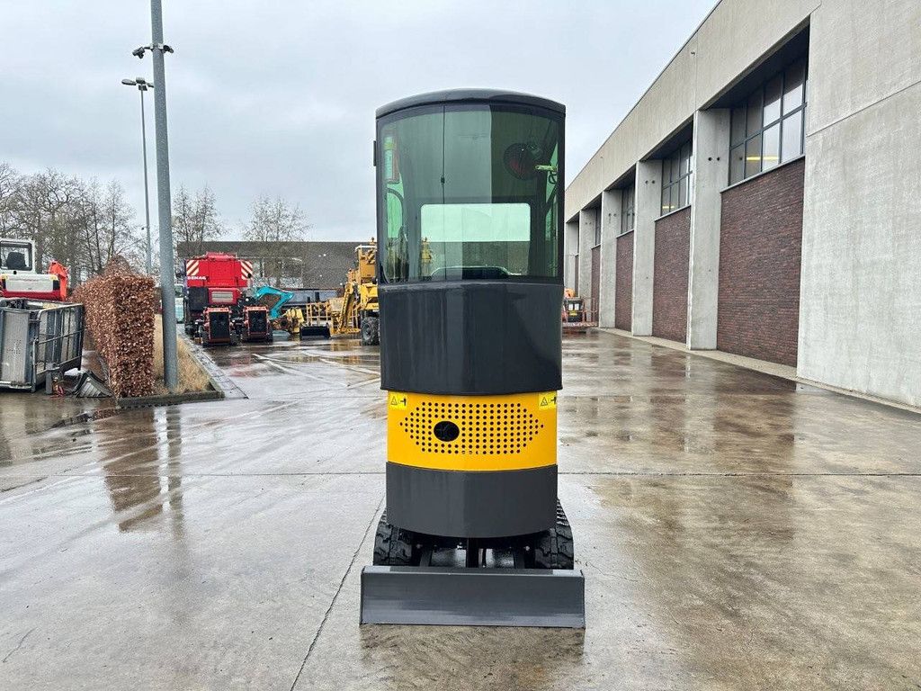 Starvox SV-ME15 Mini Excavator Petrol 2025, year of construction 2025 ...