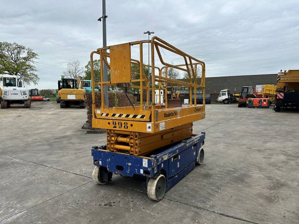 Scherenbühne: Haulotte Compact 10 Battery 2002