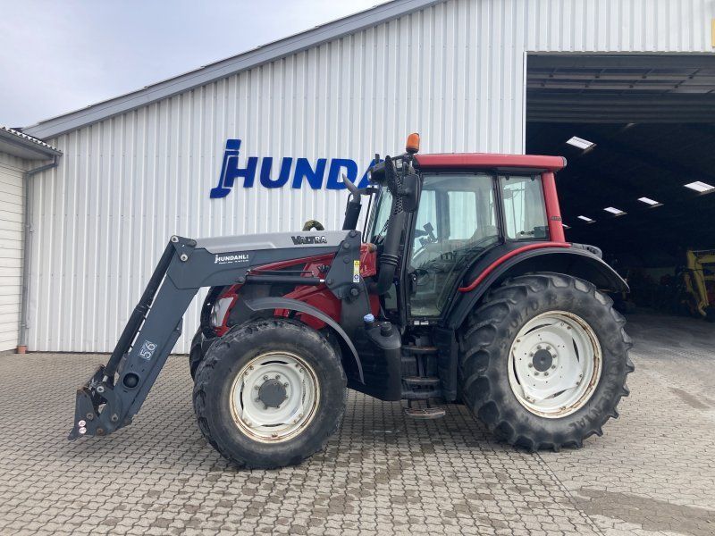 Valtra N123 MED FRONTLÆSSER
