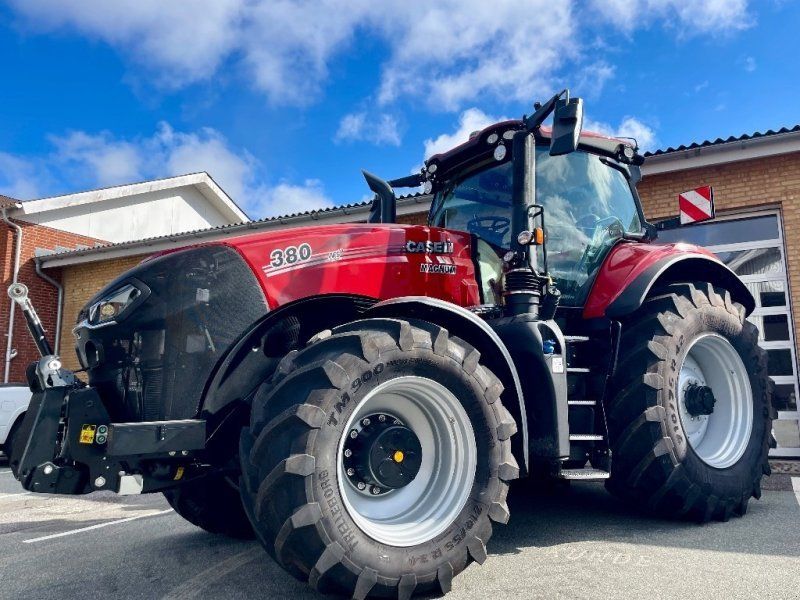 Case IH Magnum 380 CVXDrive