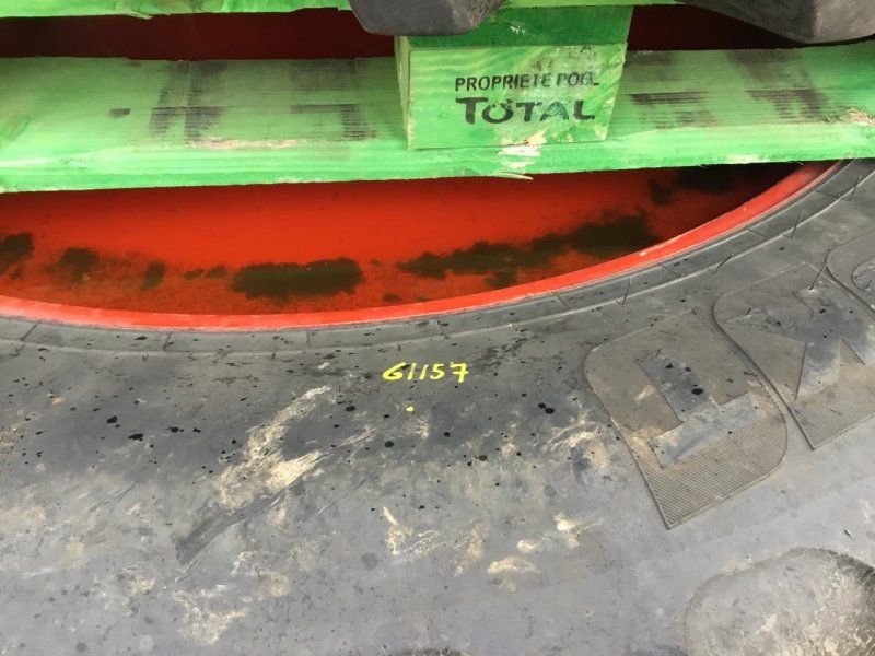 BKT 380/90R50-340/85R36