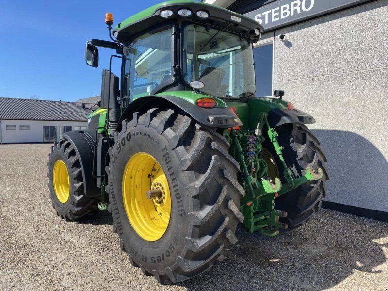 John Deere 7 230R