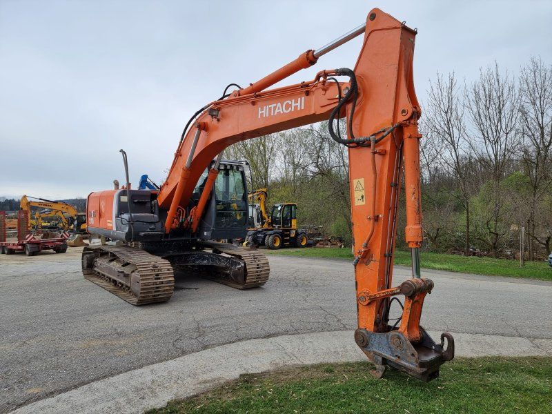 Hitachi ZX 210-3