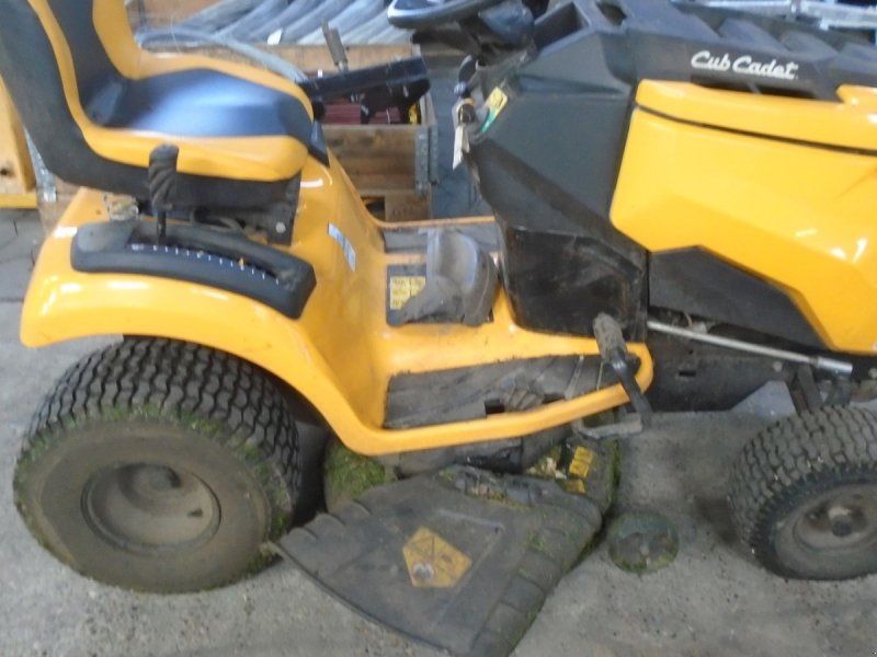 Cub Cadet XT2 PS107