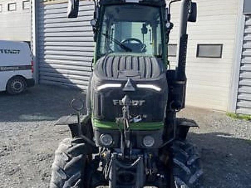Fendt 211 v