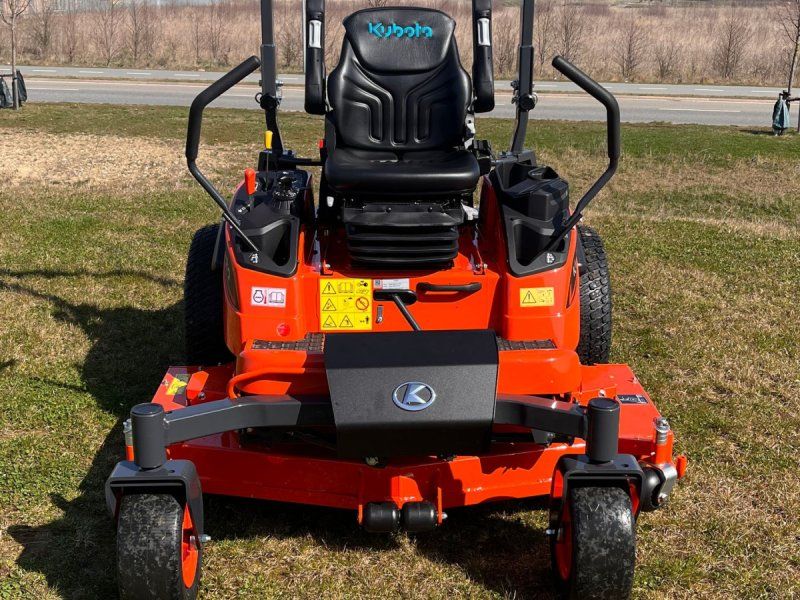 Kubota ZD1211