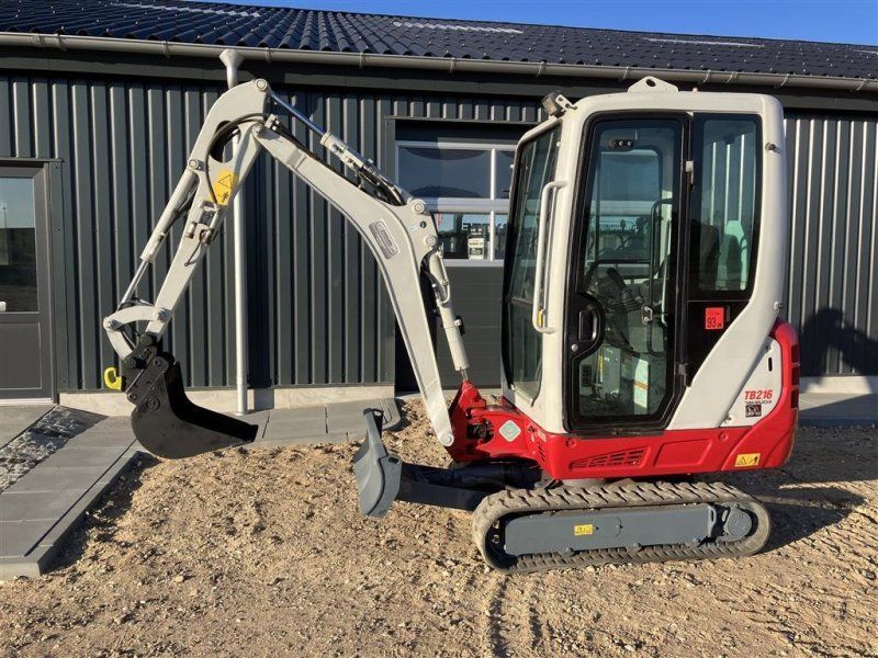 Takeuchi TB 216