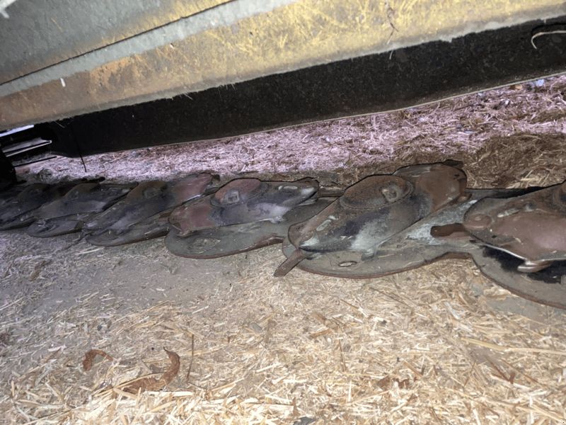 New Holland DISCCUTTER 390