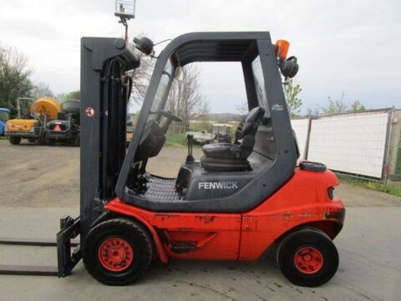 Linde H25D-03 Tripl-Freihub + Seitenschieber