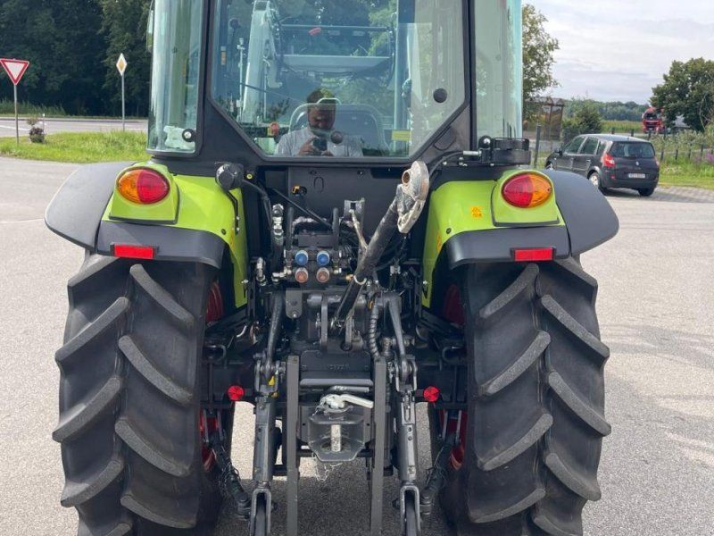 Claas Schmalspur Nexos 210F, Frontlader u. Frontzapfwelle, neuw