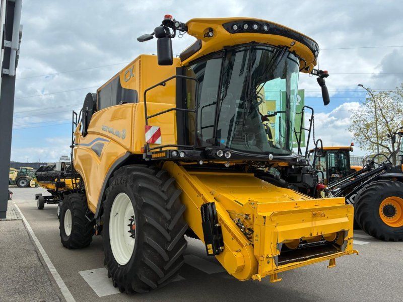 New Holland CX 8.70