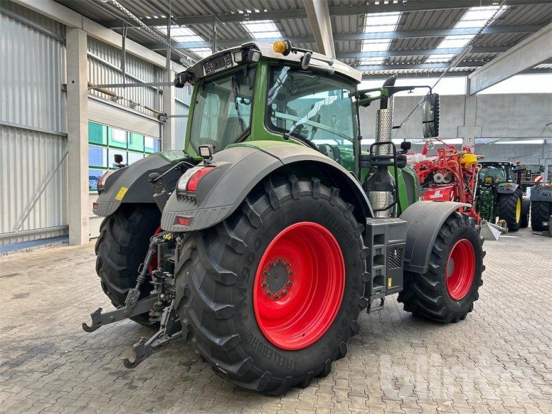 Fendt 828 Vario S4 Profi Plus
