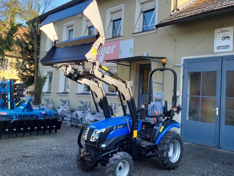 Solis 26 9+9 + Alö Quicke C12s Frontlader + MPC-140 Klappschaufel + St