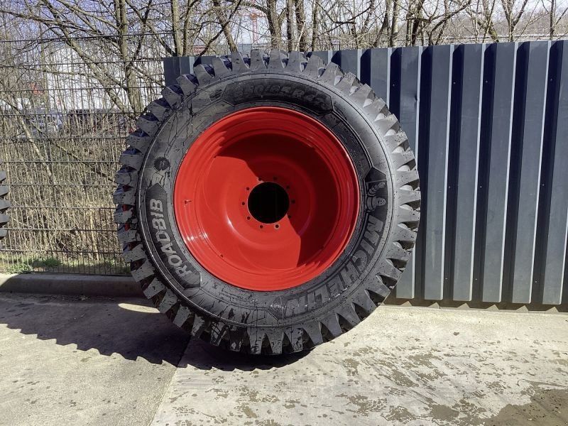 Michelin 2x 650/65R42 165D/161E ROADBIB