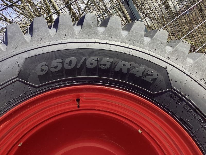 Michelin 2x 650/65R42 165D/161E ROADBIB