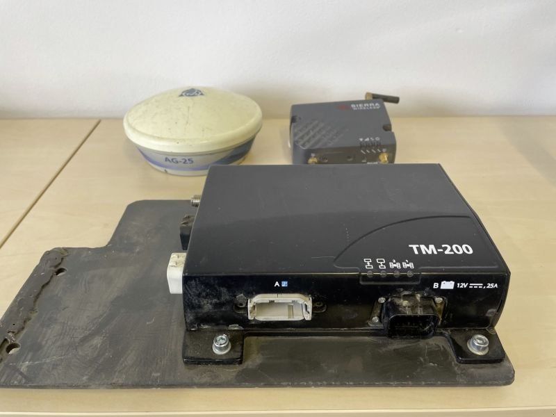 Trimble CFX 750 Lenksystem RTK