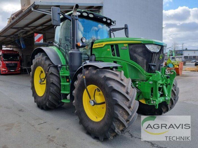 John Deere 6R 215