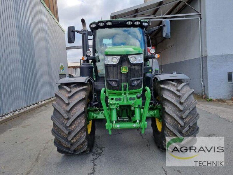 John Deere 6R 215