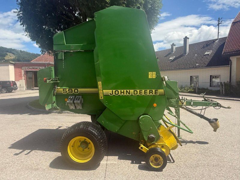 John Deere 590