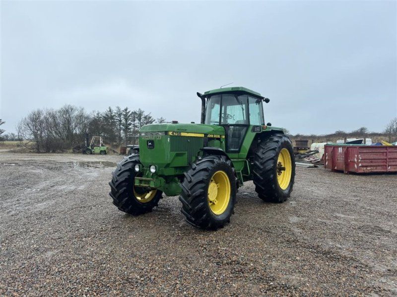John Deere 4755